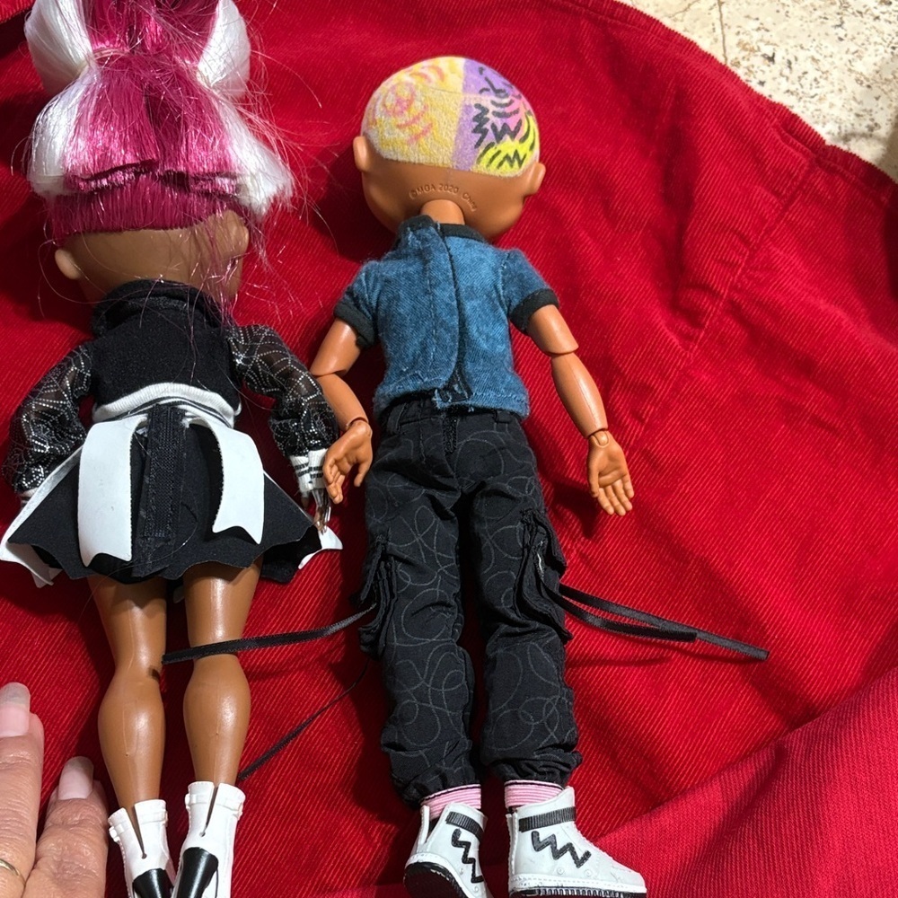 L.O.L. Surprise! Dolls - Black, White, and Blue - Picture 4 of 5